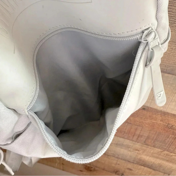 Gymshark Everyday Mini Backpack - Picture 8 of 9